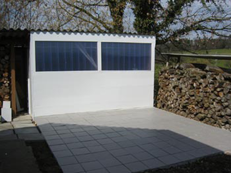 März 2006